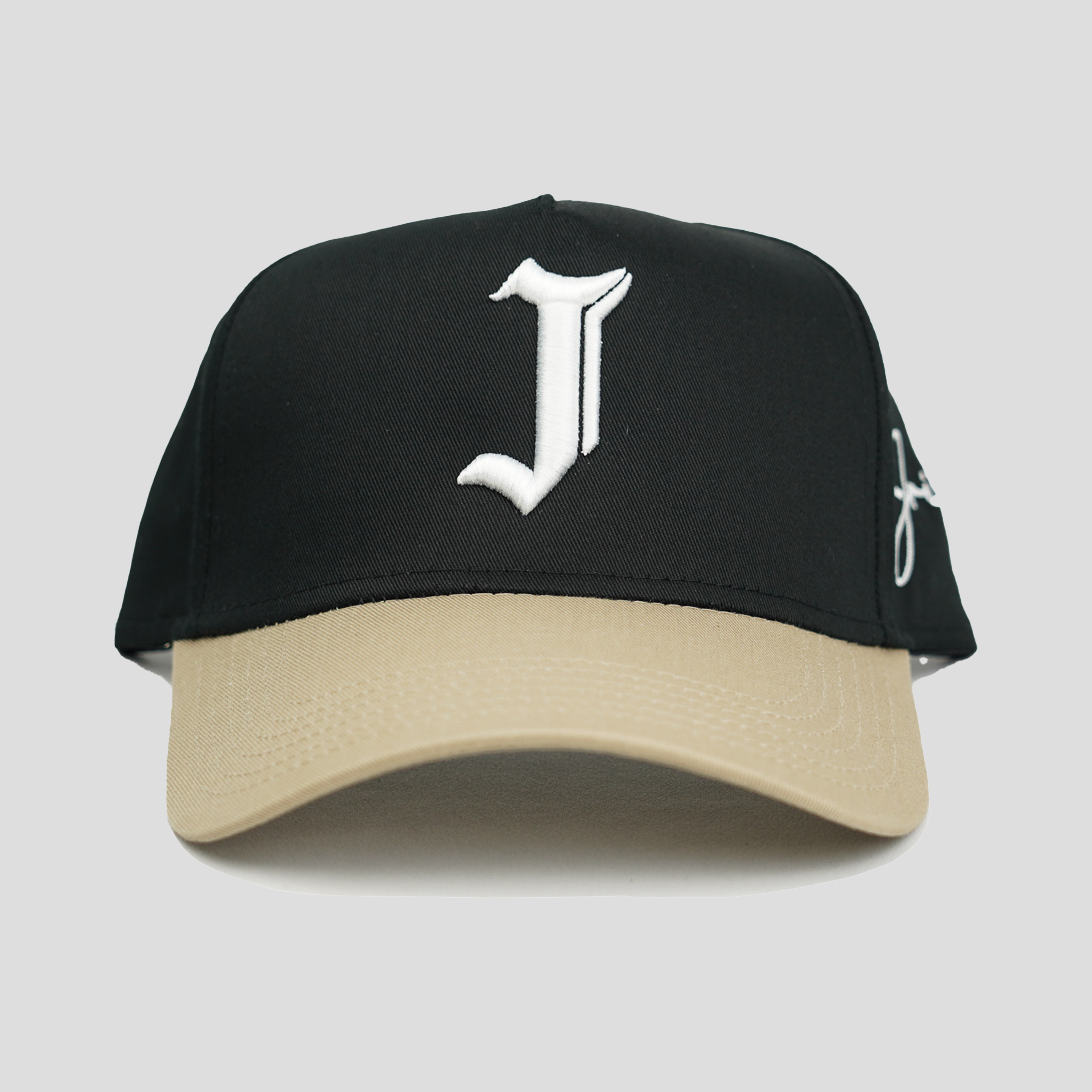 "J" Signature Snapback Hat (BLACK/KHAKI)